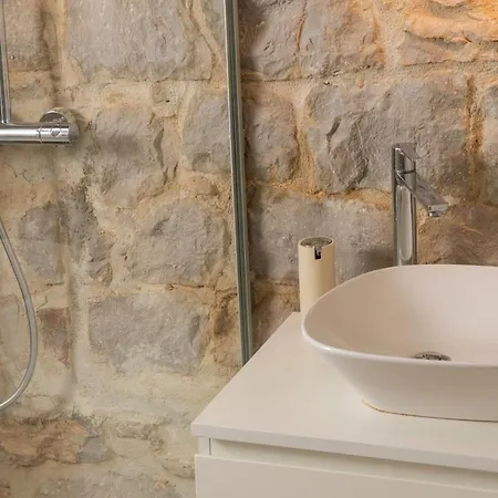 Sperone Hotell 4*