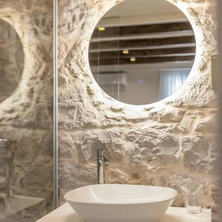Hotell Sperone 4*