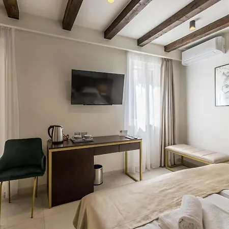 Sperone ホテル 4*