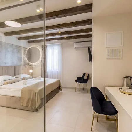 Sperone ホテル 4*