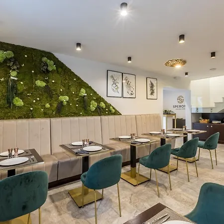 Sperone Hotell 4*